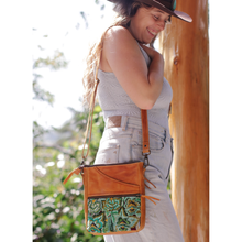 Load image into Gallery viewer, Señorita