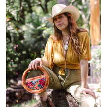 Load image into Gallery viewer, Cora
