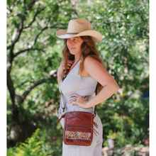 Load image into Gallery viewer, Señorita