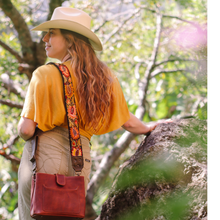 Load image into Gallery viewer, PRE-ORDER Daisy Bucket Bag in Cognac