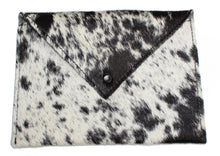 Load image into Gallery viewer, COWHIDE Pouch 0006