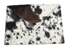 Load image into Gallery viewer, COWHIDE Pouch 0002