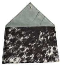 Load image into Gallery viewer, COWHIDE Pouch 0004
