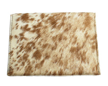 Load image into Gallery viewer, COWHIDE Pouch 0001