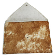 Load image into Gallery viewer, COWHIDE Pouch 0005