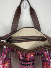 Load image into Gallery viewer, MoonLake Designs handmade Gabriella Large Convertible Day Bag interior view of cream colored cotton lining and zippered pocket