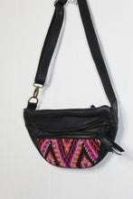 Load image into Gallery viewer, LAUREN SLING BAG AND HIPBELT 0001