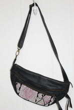 Load image into Gallery viewer, LAUREN SLING BAG AND HIPBELT 0004