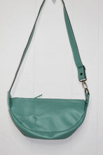 Load image into Gallery viewer, LAUREN SLING BAG AND HIPBELT 0002