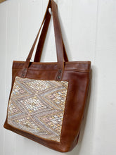 Load image into Gallery viewer, ANJA Over the shoulder tote 0003