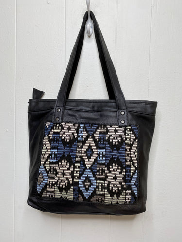 ANJA Over the shoulder tote 0005