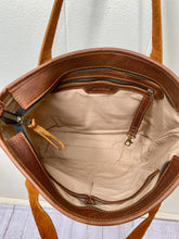 Load image into Gallery viewer, ANJA Over the shoulder tote 0004